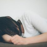 大人の水疱瘡は子供より症状と跡がツライ!高熱で入院も?